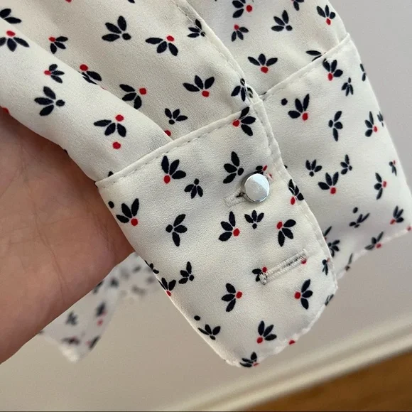 Dressed button down shirt - Picture 4 of 6